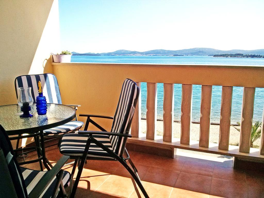 Beach Apartment Sveti Filip I Jakov - Turanj Ngoại thất bức ảnh